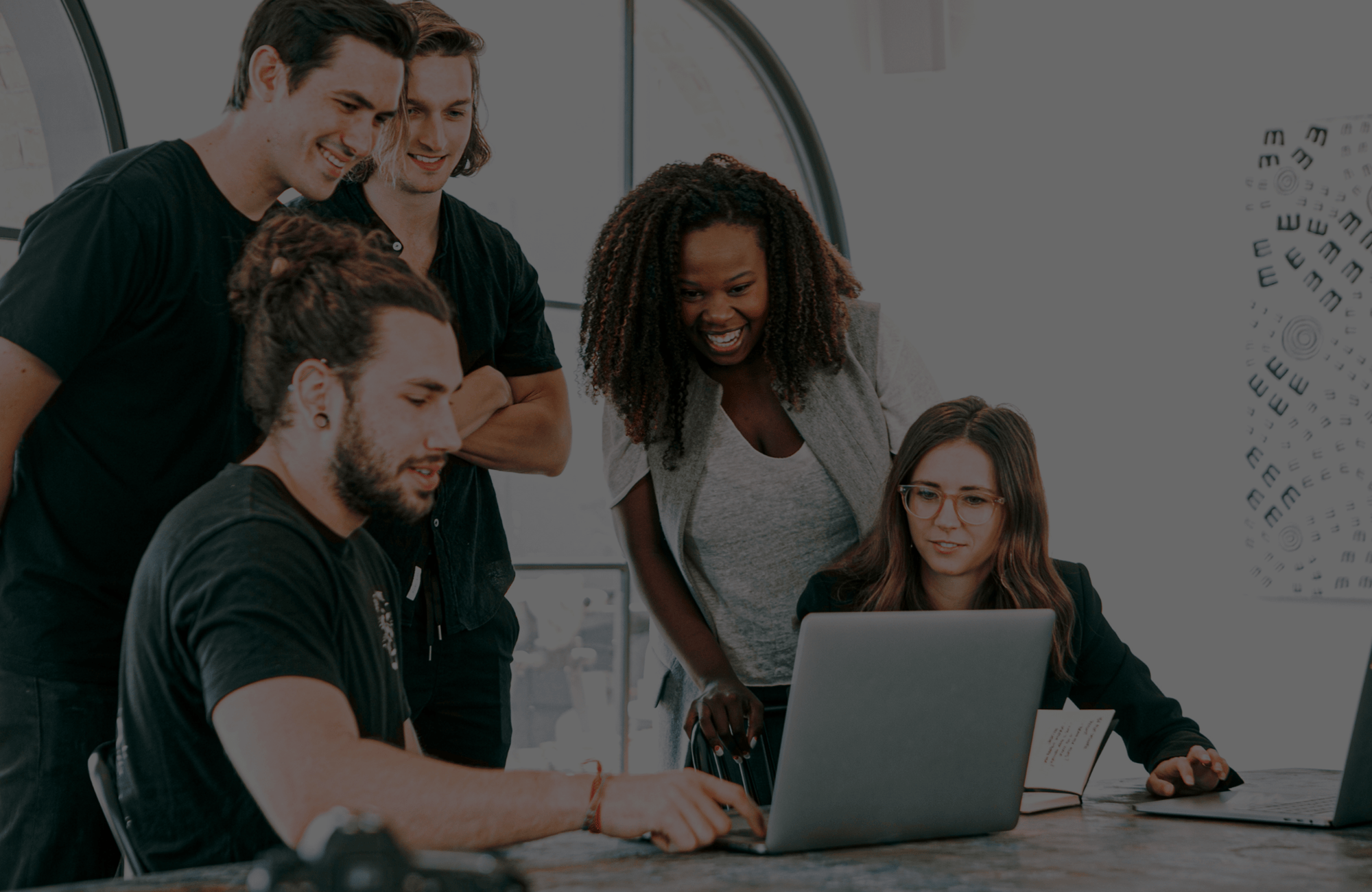 Tổ chức dịch vụ việc làm